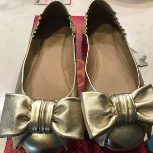 Tory Burch Gold bow ballet flats